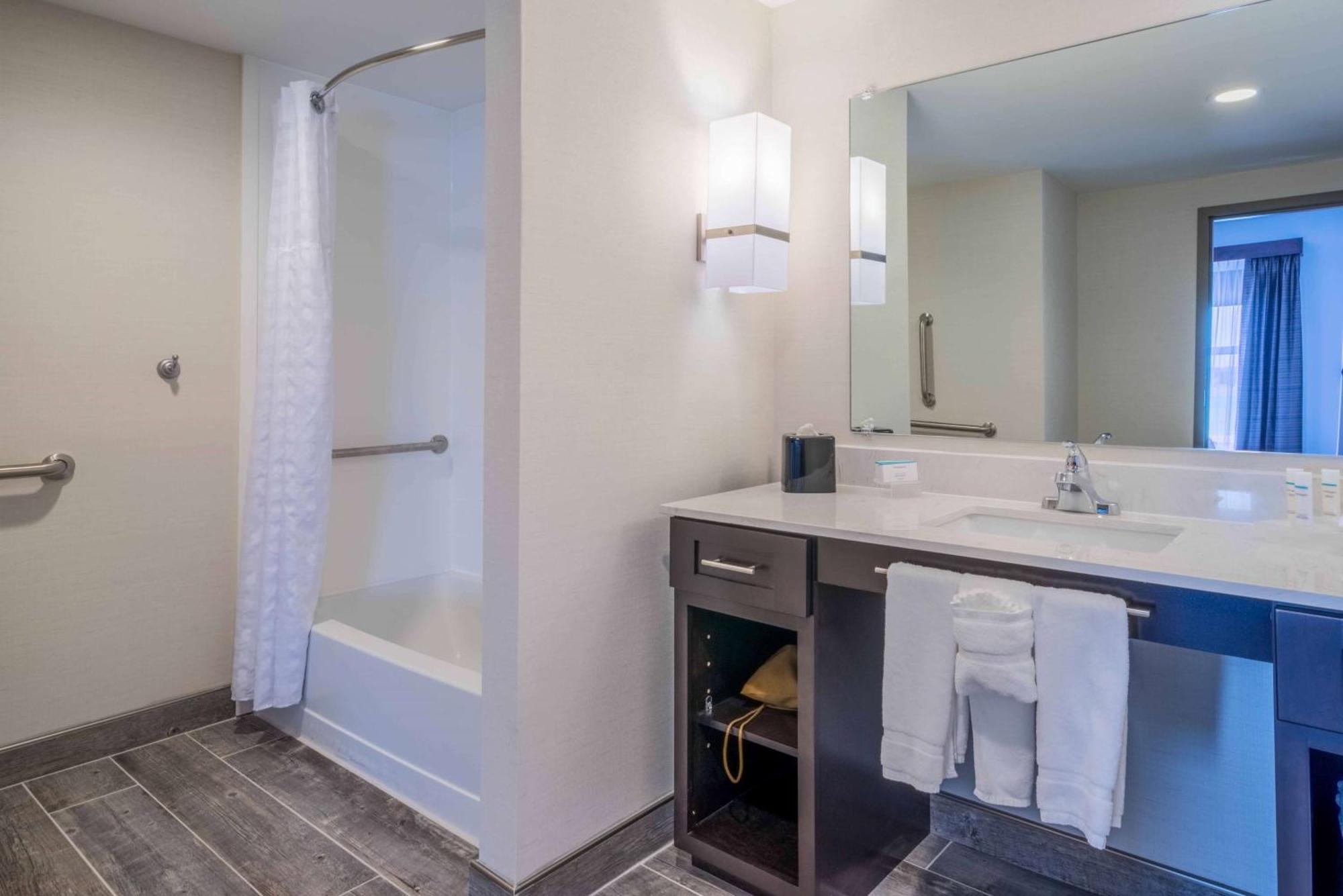 Homewood Suites By Hilton Philadelphia Plymouth Meeting Exterior foto