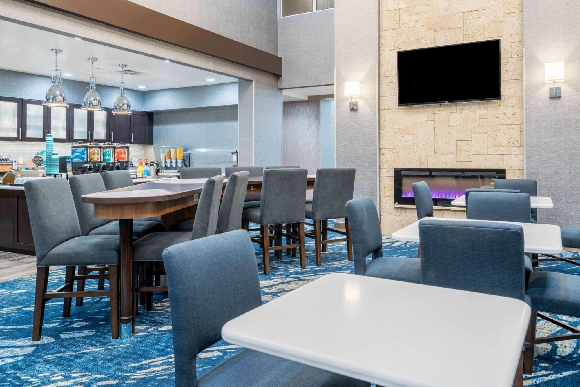 Homewood Suites By Hilton Philadelphia Plymouth Meeting Exterior foto